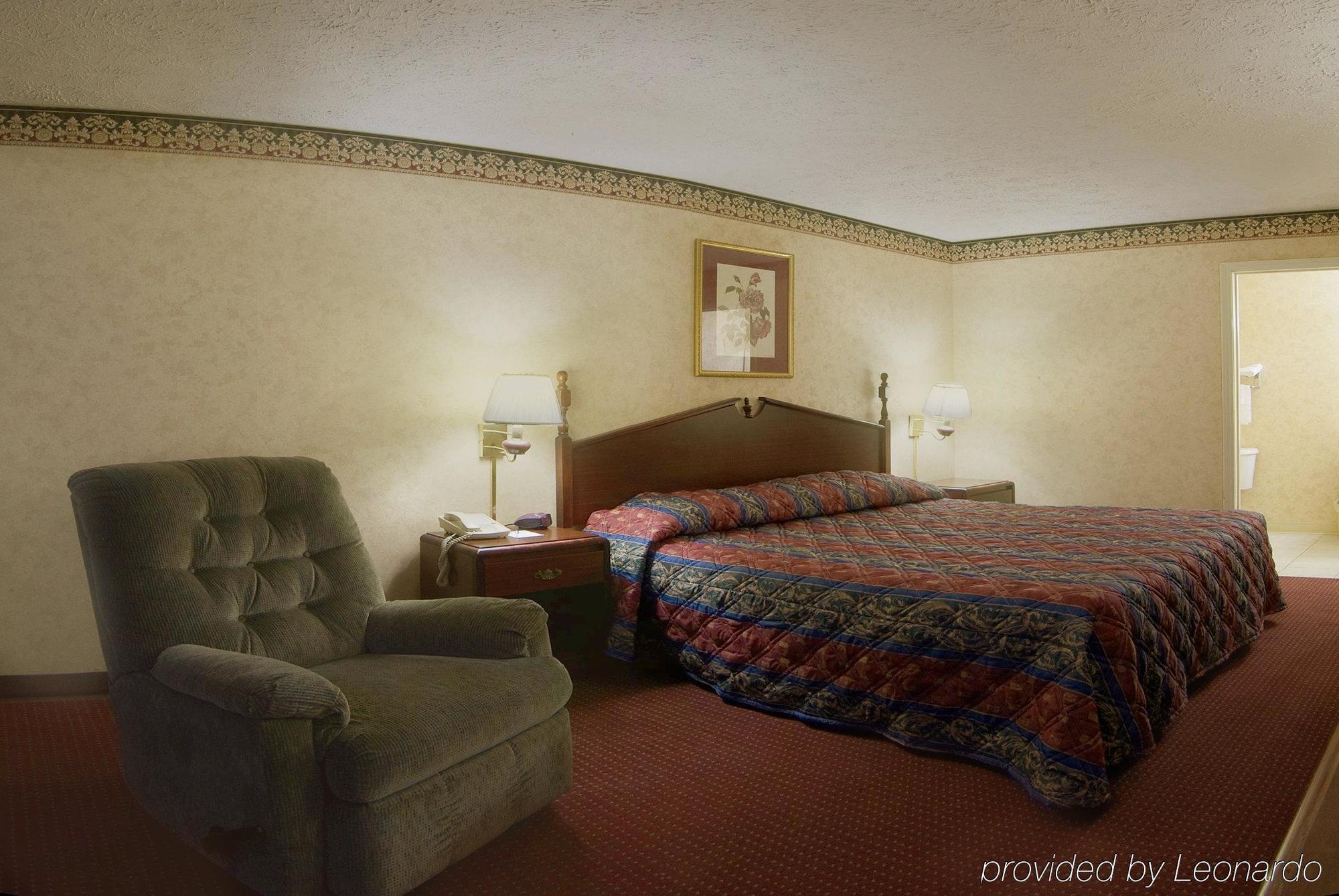 Americas Best Value Inn & Suites Mt. Pleasant Mount Pleasant Room photo
