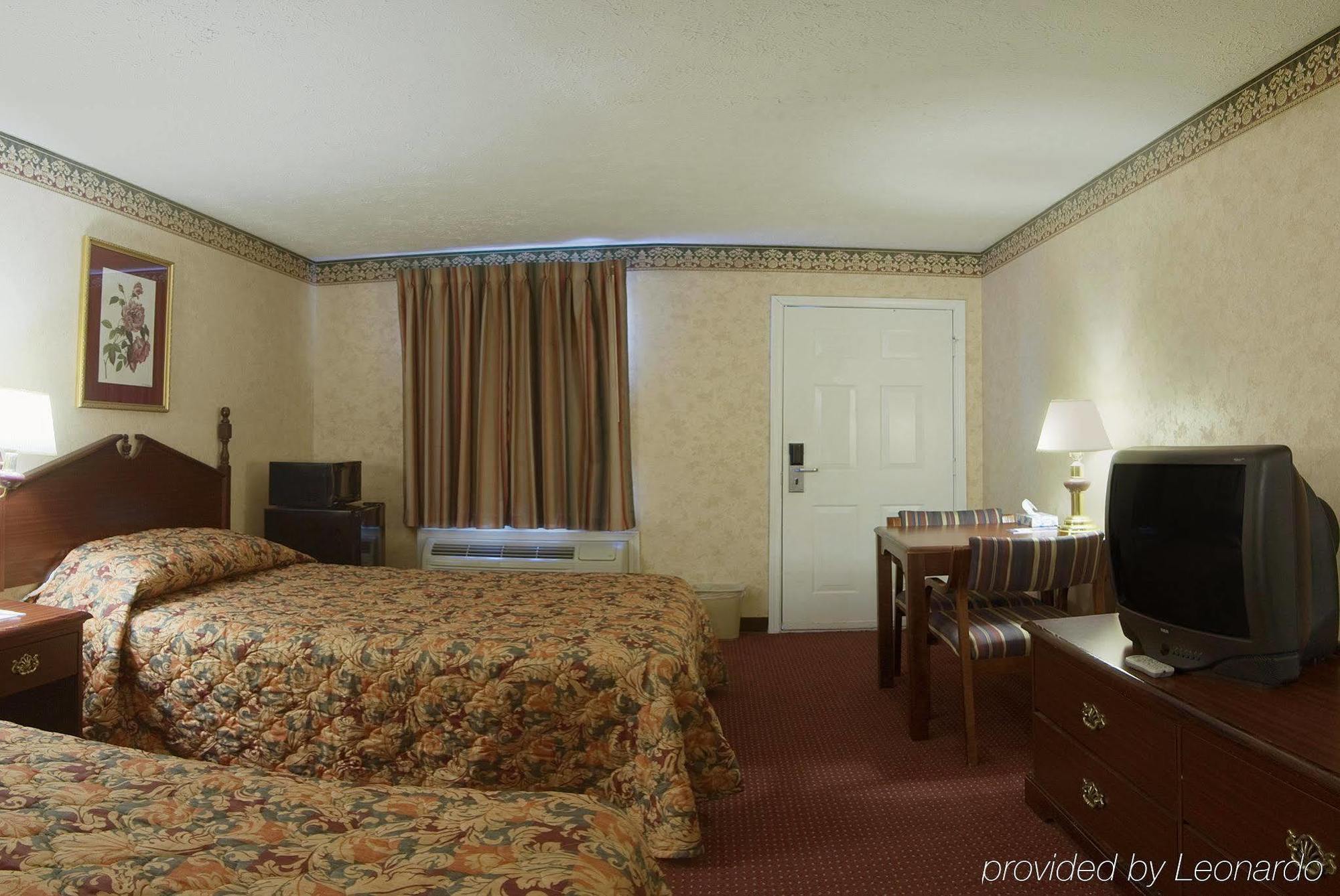 Americas Best Value Inn & Suites Mt. Pleasant Mount Pleasant Room photo