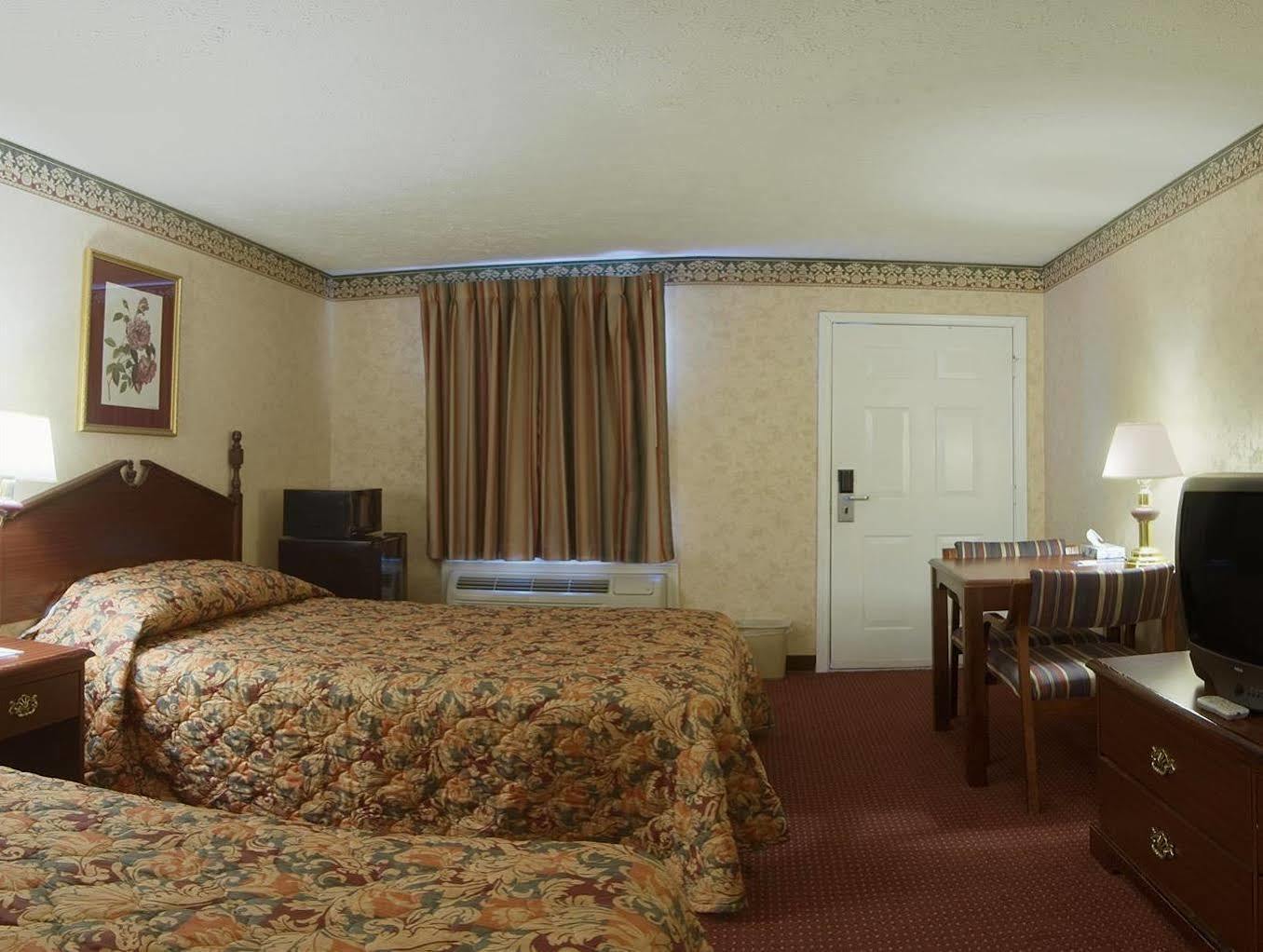 Americas Best Value Inn & Suites Mt. Pleasant Mount Pleasant Exterior photo